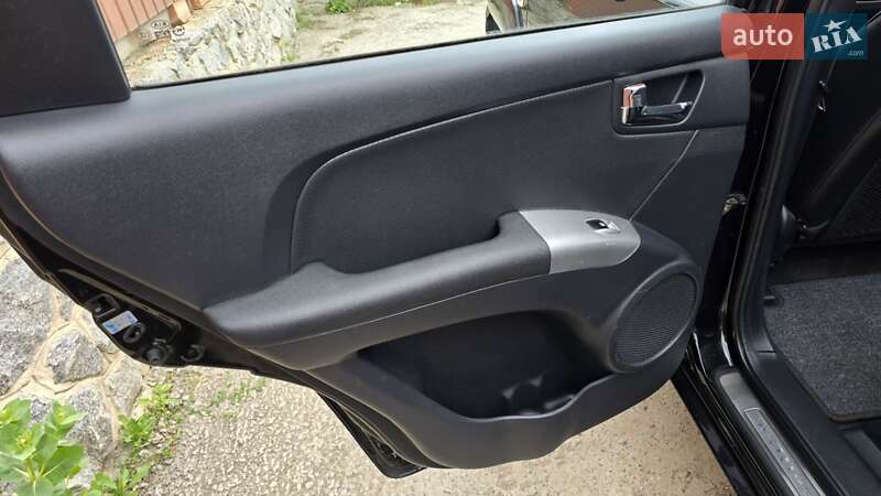 Внедорожник / Кроссовер Kia Sportage 2006 в Полтаве