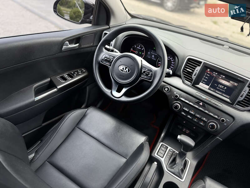 Внедорожник / Кроссовер Kia Sportage 2016 в Днепре