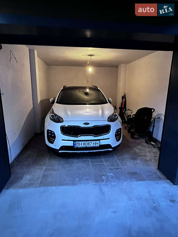 Внедорожник / Кроссовер Kia Sportage 2016 в Одессе