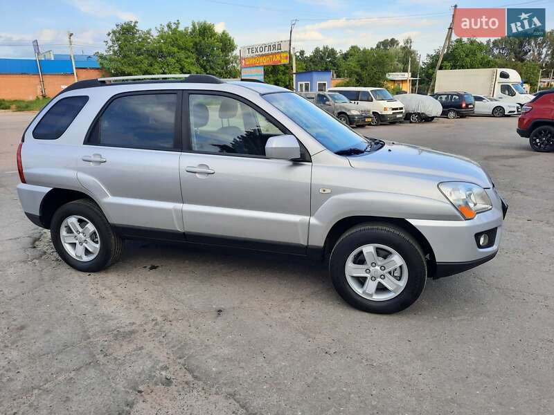 Внедорожник / Кроссовер Kia Sportage 2009 в Полтаве