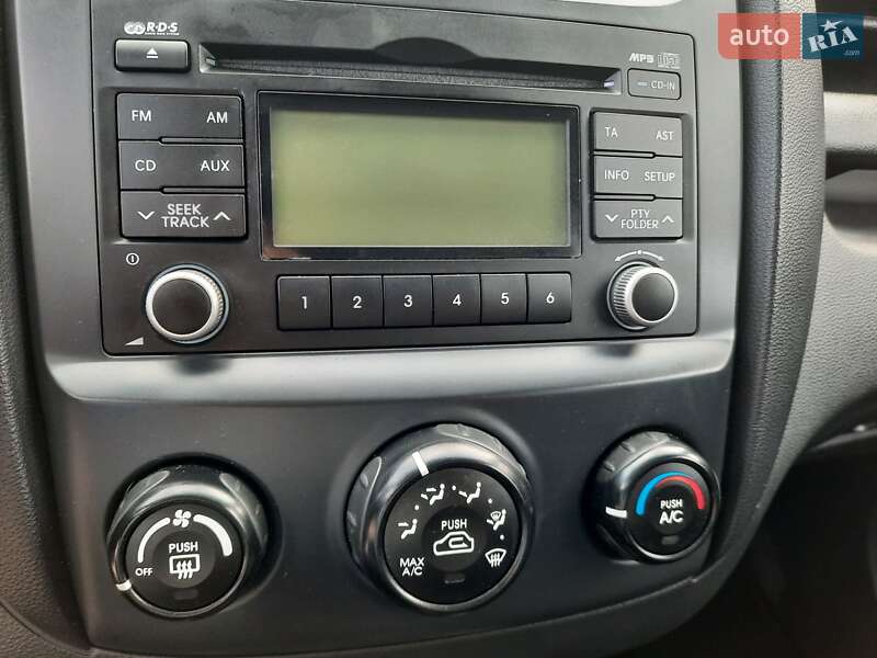 Внедорожник / Кроссовер Kia Sportage 2009 в Полтаве