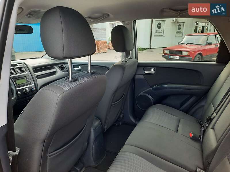 Внедорожник / Кроссовер Kia Sportage 2009 в Полтаве