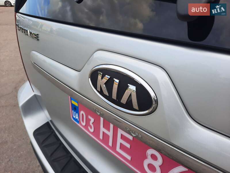 Внедорожник / Кроссовер Kia Sportage 2009 в Полтаве