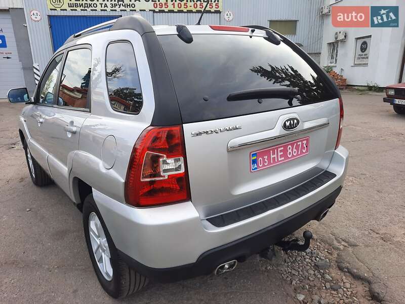 Внедорожник / Кроссовер Kia Sportage 2009 в Полтаве