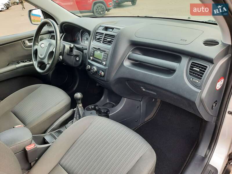 Внедорожник / Кроссовер Kia Sportage 2009 в Полтаве