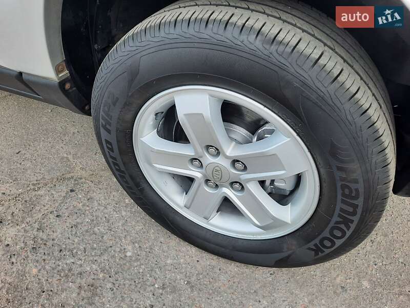 Внедорожник / Кроссовер Kia Sportage 2009 в Полтаве