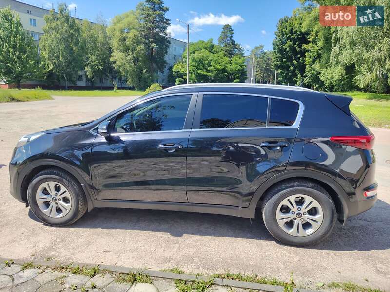 Внедорожник / Кроссовер Kia Sportage 2016 в Шостке