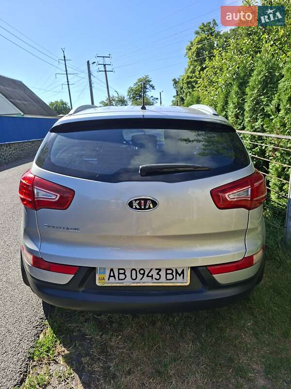 Внедорожник / Кроссовер Kia Sportage 2011 в Ладыжине