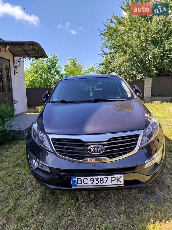Внедорожник / Кроссовер Kia Sportage 2012 в Яворове