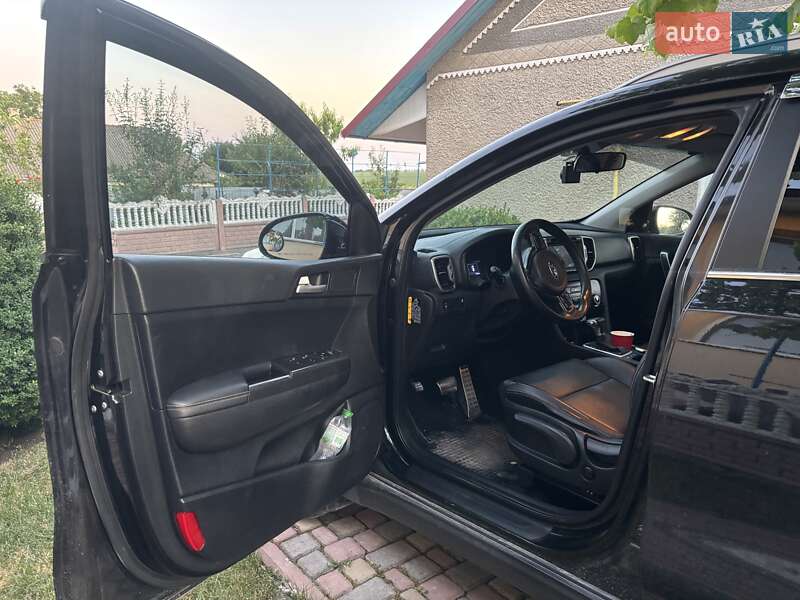 Внедорожник / Кроссовер Kia Sportage 2015 в Залещиках