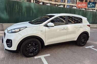 Внедорожник / Кроссовер Kia Sportage 2015 в Киеве