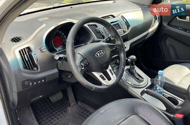 Позашляховик / Кросовер Kia Sportage 2011 в 