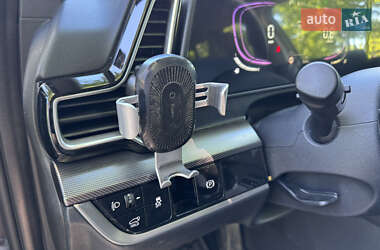 Позашляховик / Кросовер Kia Sportage 2024 в 