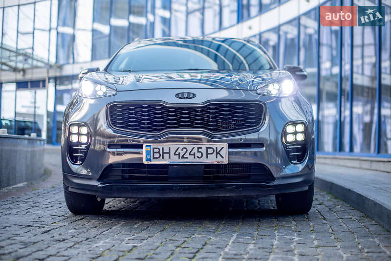 Позашляховик / Кросовер Kia Sportage 2016 в Одесі