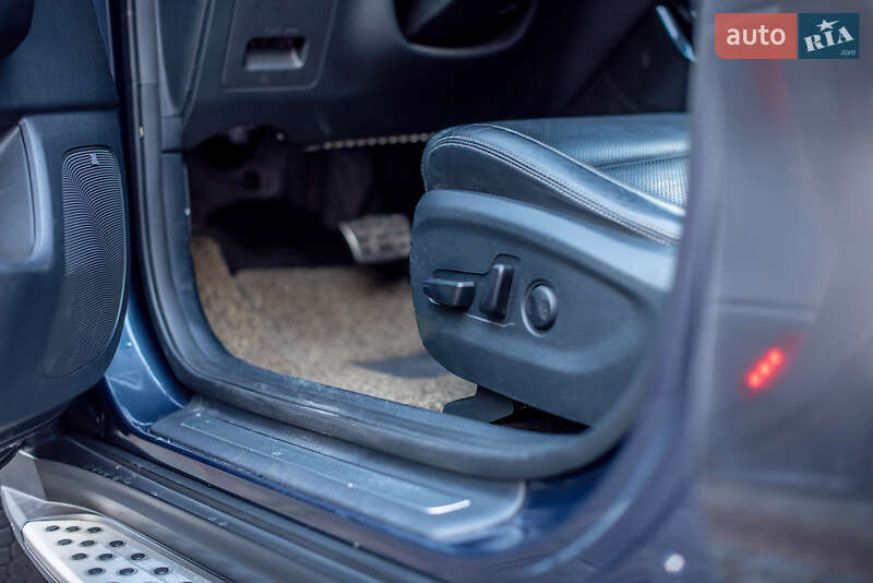 Позашляховик / Кросовер Kia Sportage 2016 в Одесі