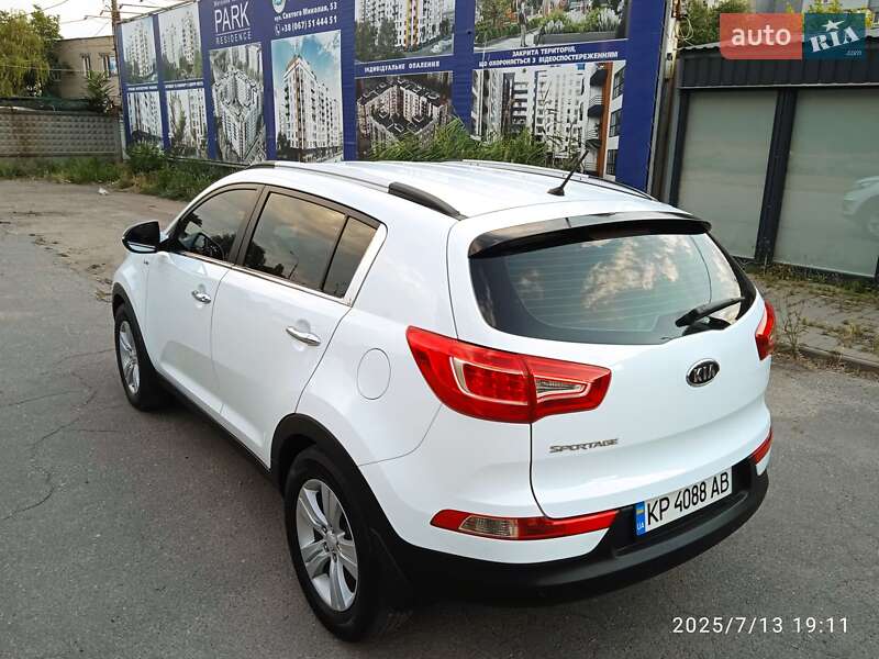 Позашляховик / Кросовер Kia Sportage 2011 в Запоріжжі