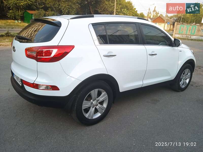 Позашляховик / Кросовер Kia Sportage 2011 в 