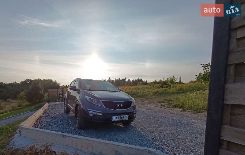Внедорожник / Кроссовер Kia Sportage 2015 в Здолбунове