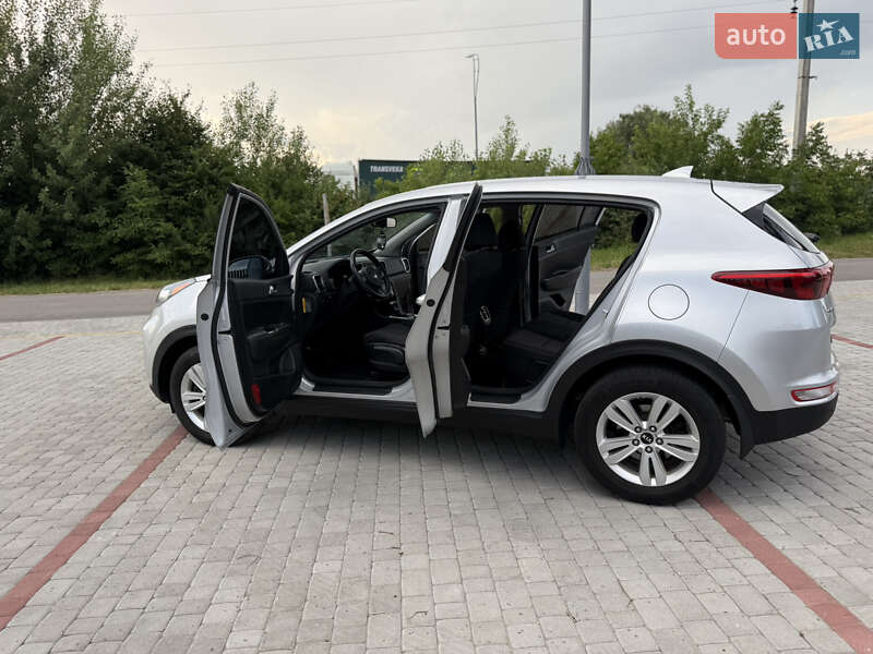 Позашляховик / Кросовер Kia Sportage 2015 в Старокостянтинові