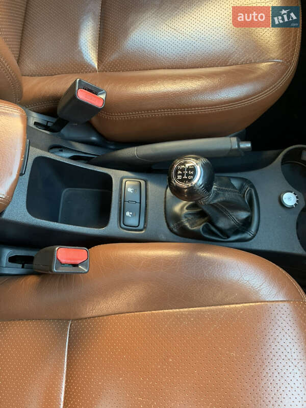 Позашляховик / Кросовер Kia Sportage 2007 в Івано-Франківську