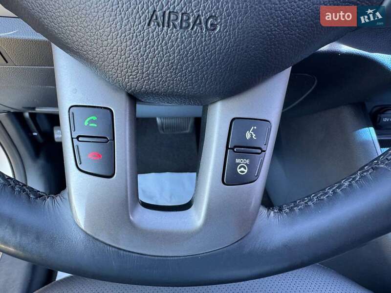 Позашляховик / Кросовер Kia Sportage 2014 в Києві