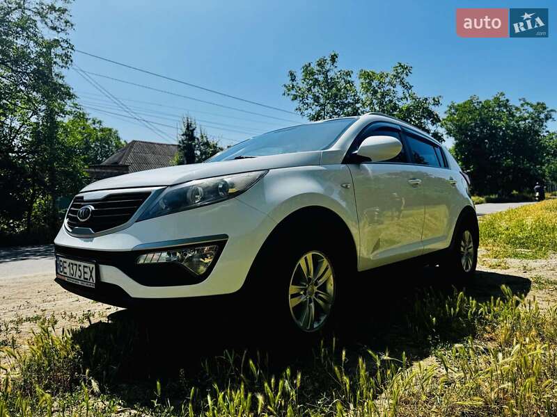 Позашляховик / Кросовер Kia Sportage 2012 в Миколаєві
