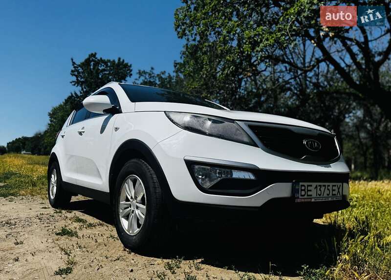 Позашляховик / Кросовер Kia Sportage 2012 в Миколаєві
