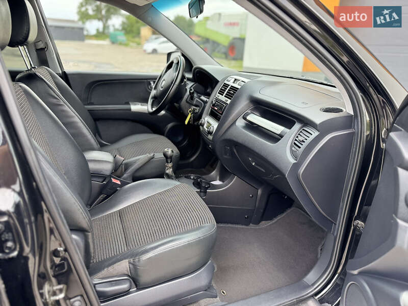 Позашляховик / Кросовер Kia Sportage 2007 в Рівному