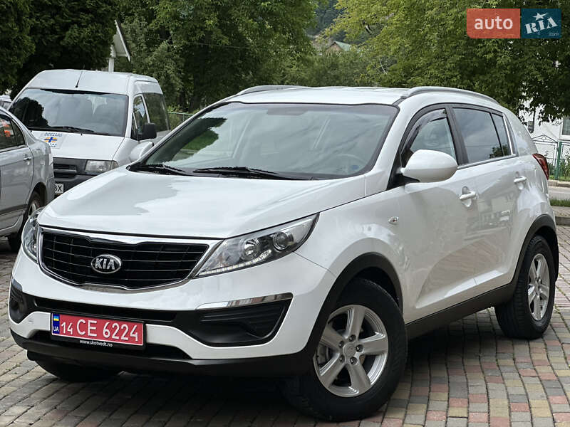 Внедорожник / Кроссовер Kia Sportage 2014 в Надворной