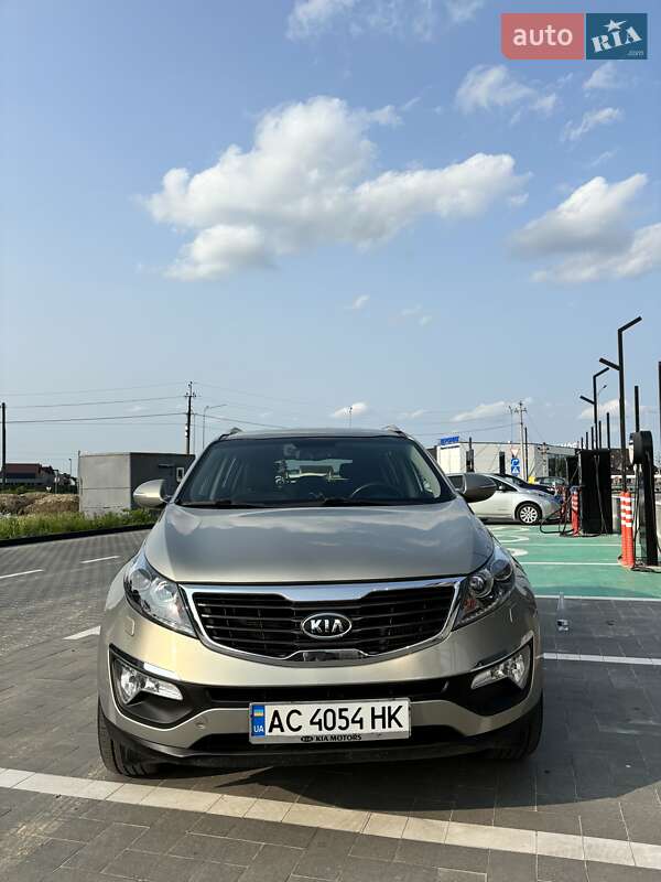 Внедорожник / Кроссовер Kia Sportage 2011 в Луцке