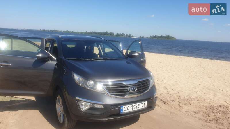 Позашляховик / Кросовер Kia Sportage 2011 в Черкасах