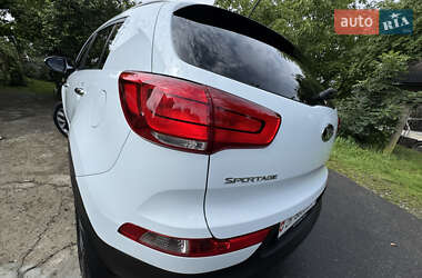 Позашляховик / Кросовер Kia Sportage 2015 в 