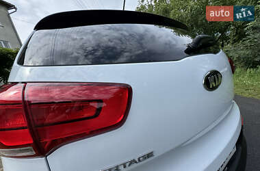 Позашляховик / Кросовер Kia Sportage 2015 в 