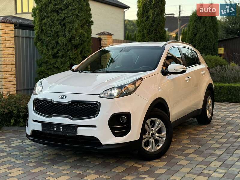 Внедорожник / Кроссовер Kia Sportage 2016 в 