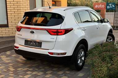 Внедорожник / Кроссовер Kia Sportage 2016 в 
