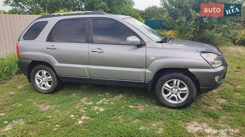 Внедорожник / Кроссовер Kia Sportage 2007 в Краснограде