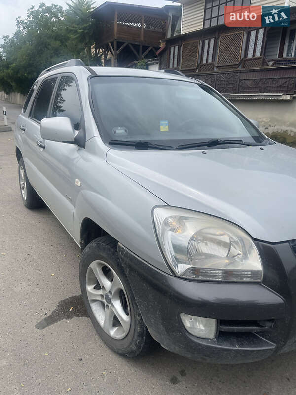 Внедорожник / Кроссовер Kia Sportage 2005 в Ивано-Франковске