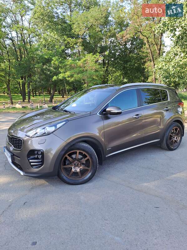 Внедорожник / Кроссовер Kia Sportage 2016 в Павлограде