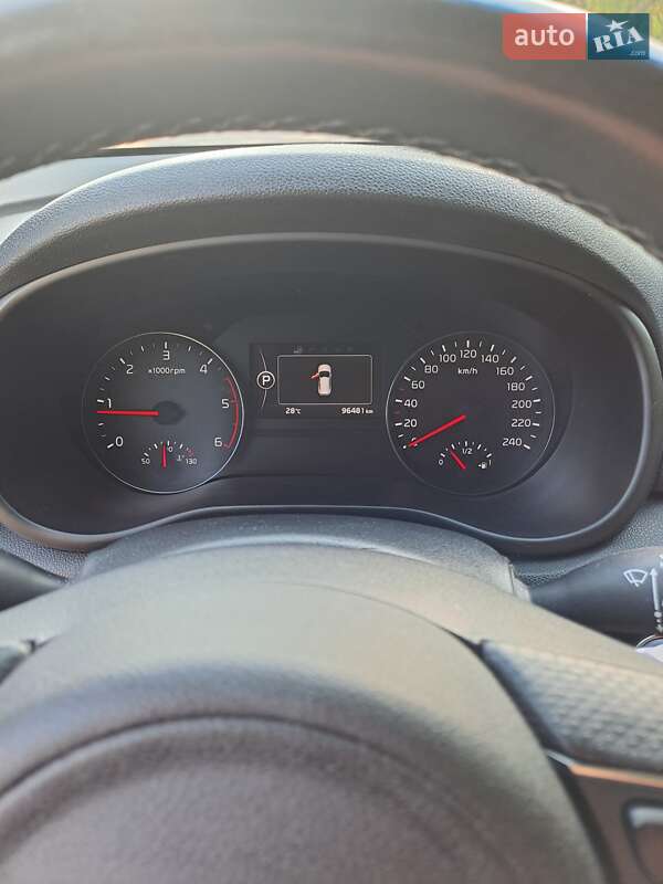 Внедорожник / Кроссовер Kia Sportage 2016 в Павлограде