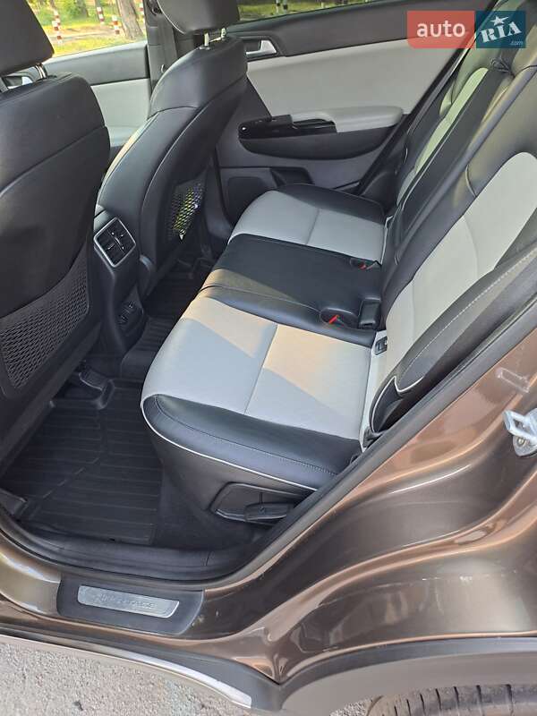 Внедорожник / Кроссовер Kia Sportage 2016 в Павлограде