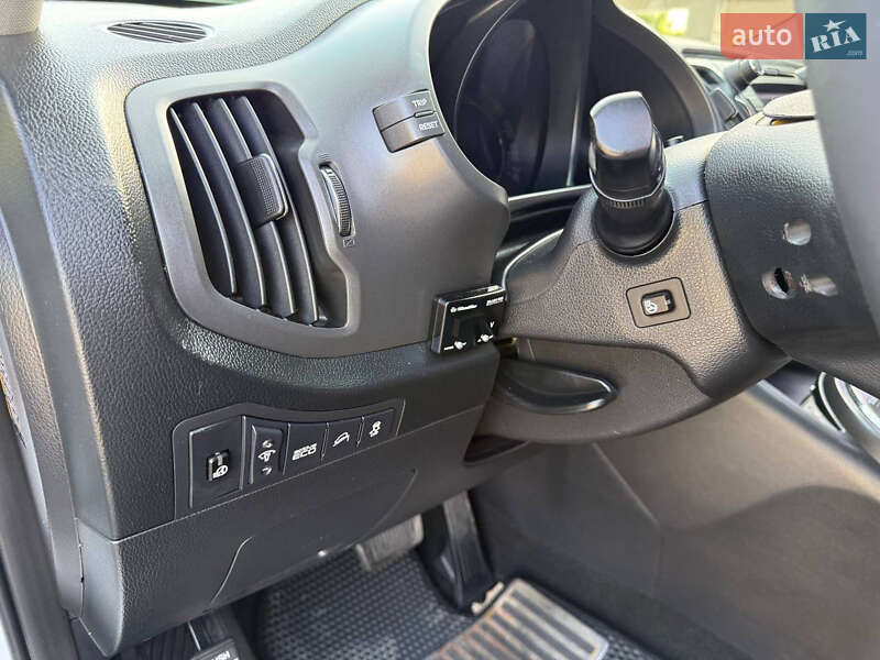 Внедорожник / Кроссовер Kia Sportage 2014 в Одессе