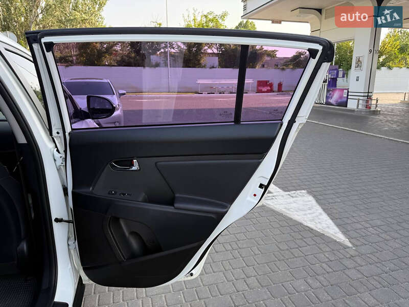 Внедорожник / Кроссовер Kia Sportage 2014 в Одессе