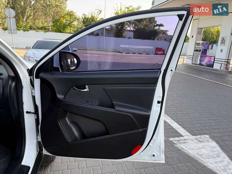 Внедорожник / Кроссовер Kia Sportage 2014 в Одессе