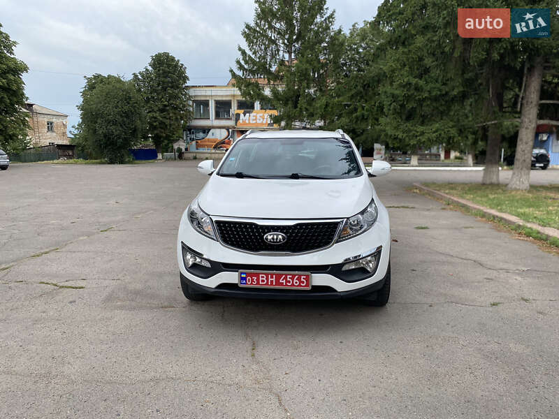 Внедорожник / Кроссовер Kia Sportage 2014 в Новоархангельске