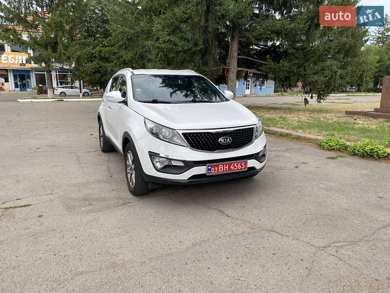 Внедорожник / Кроссовер Kia Sportage 2014 в Новоархангельске