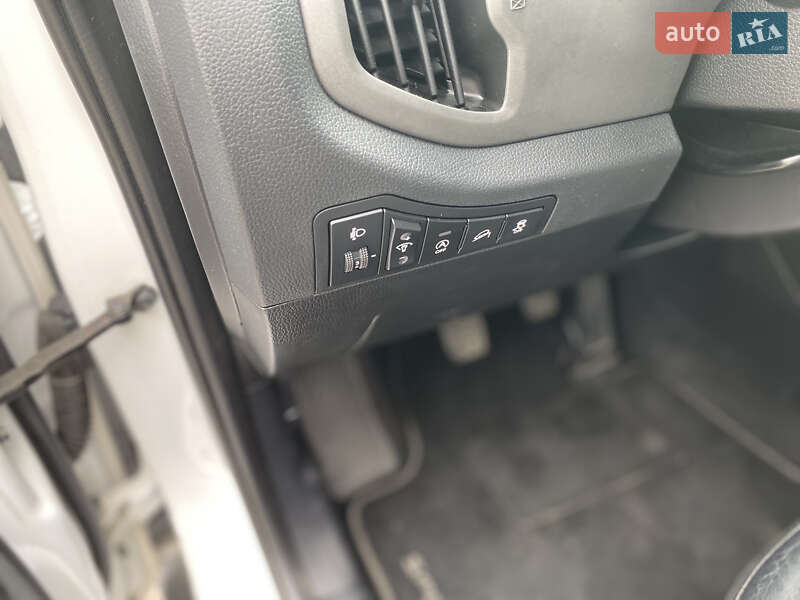 Внедорожник / Кроссовер Kia Sportage 2014 в Новоархангельске