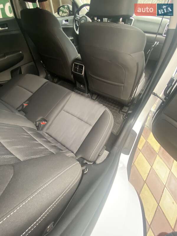 Внедорожник / Кроссовер Kia Sportage 2021 в Днепре