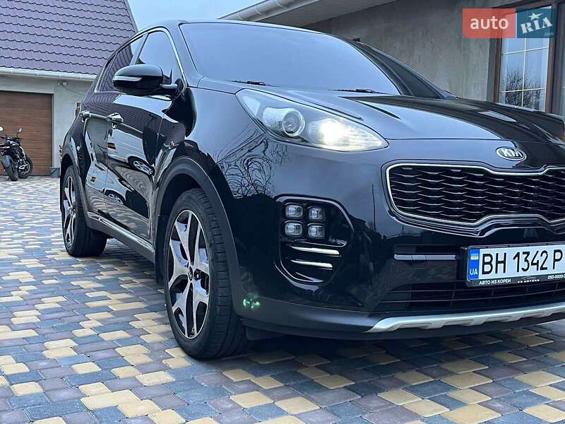Внедорожник / Кроссовер Kia Sportage 2015 в Великой Михайловке