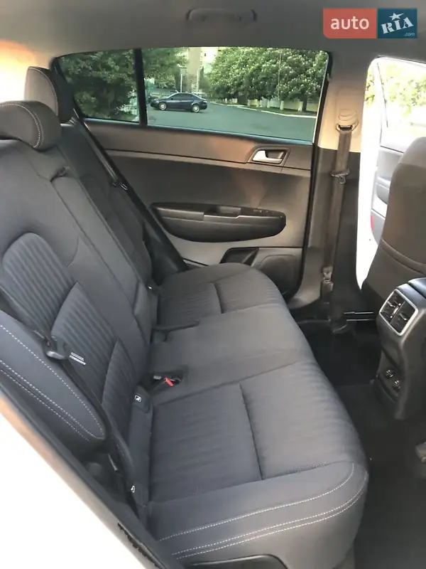 Kia Sportage 2018 VIN U5YPG814AJL521932 фото оголошення 7 з 39