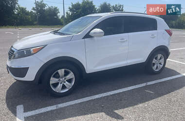 Позашляховик / Кросовер Kia Sportage 2011 в Чернівцях